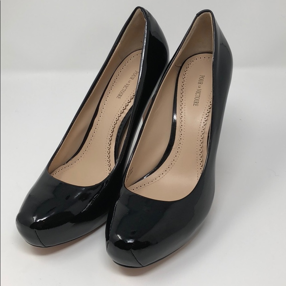 Pour la Victoire heels